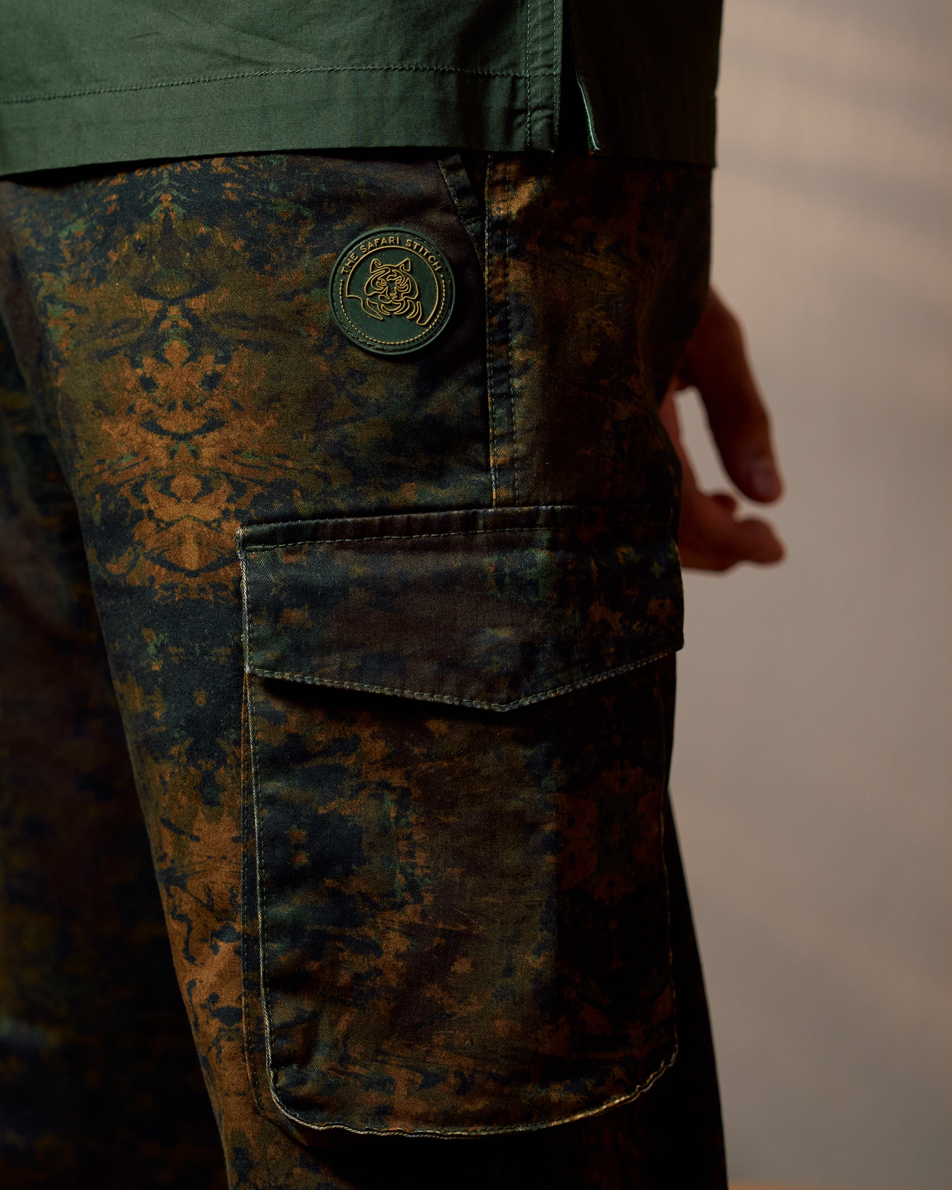 The Explorer Stealth - Men's Cargo in Camo