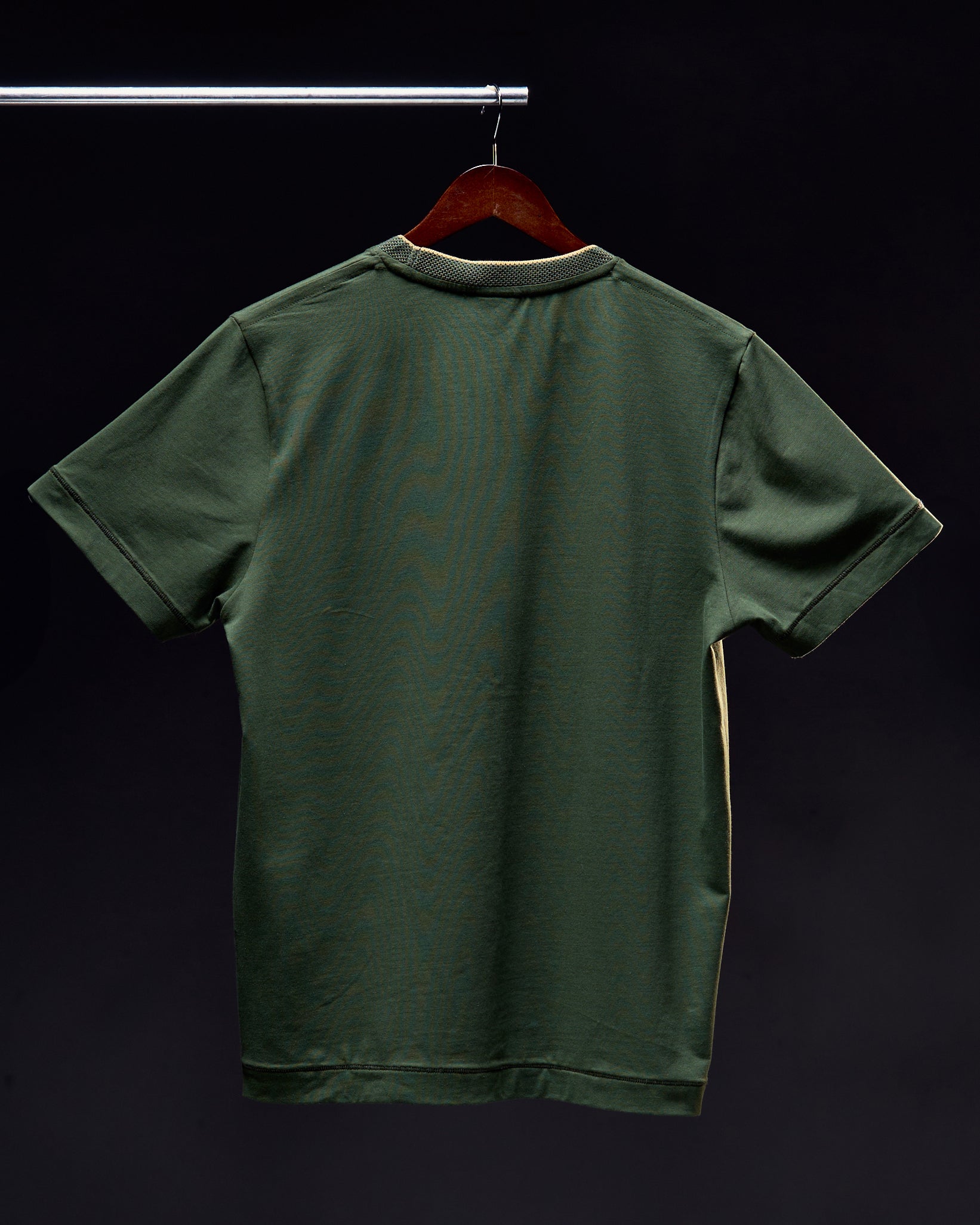 Gazing Tiger - Men's Safari Tee in Kombu Green