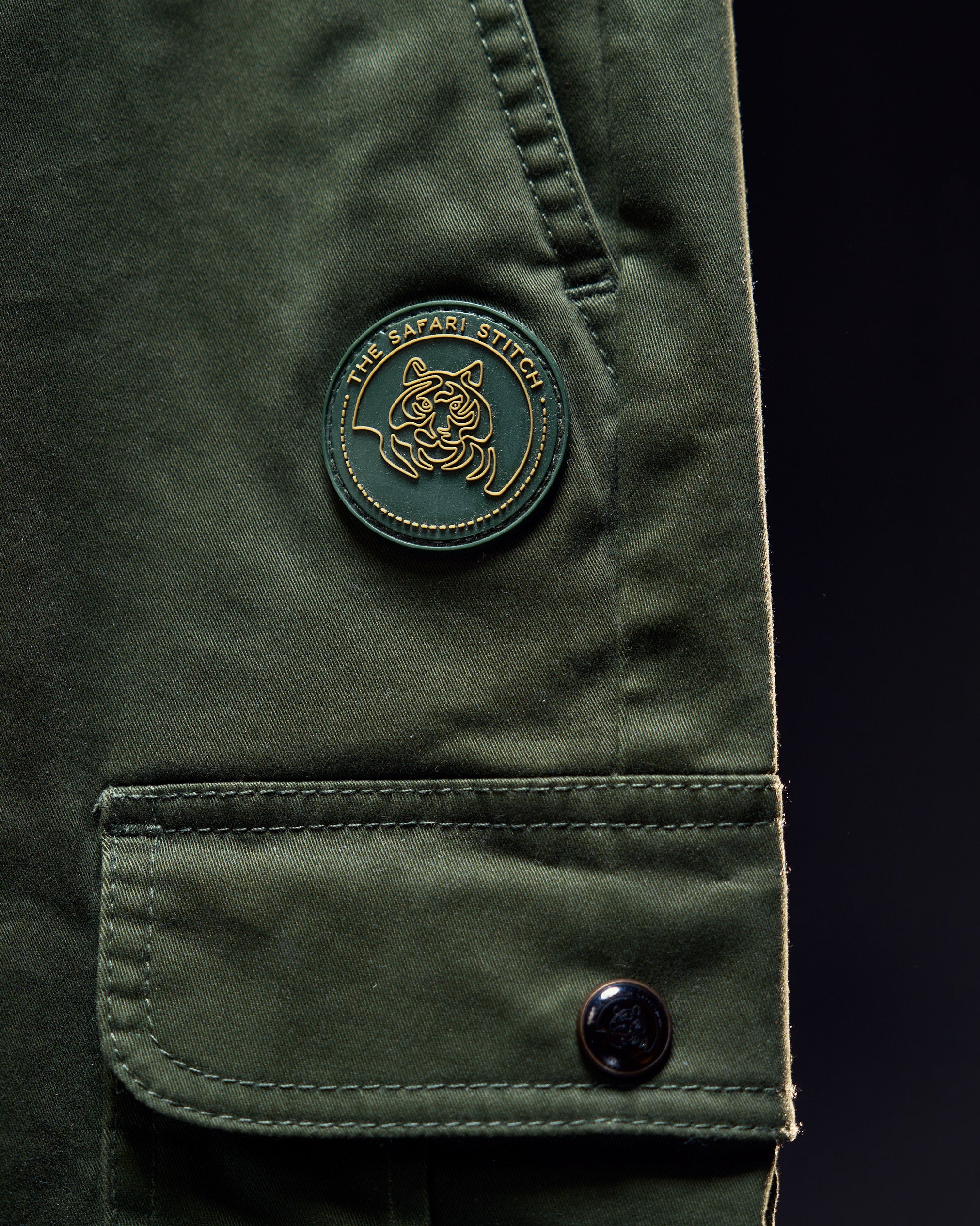 The Explorer Flow - Men's Cargo Shorts in Kombu Green