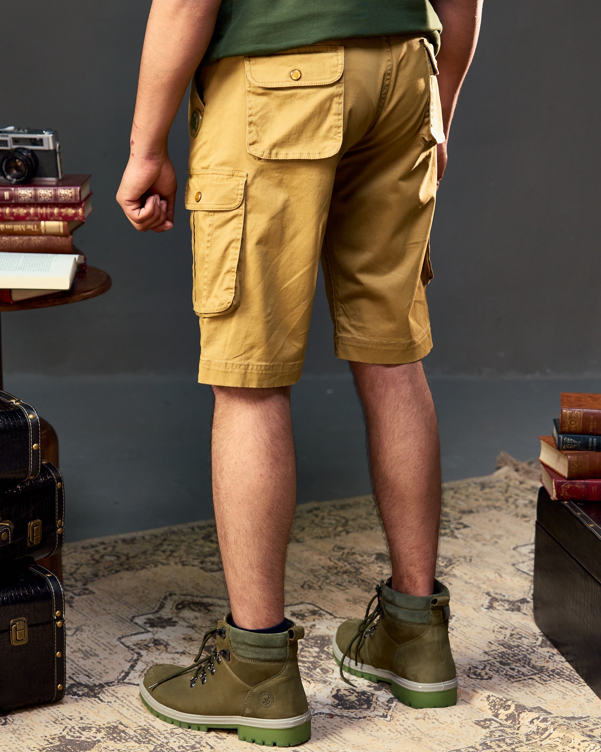 The Explorer Flow - Men's Cargo Shorts in Jungle Khaki