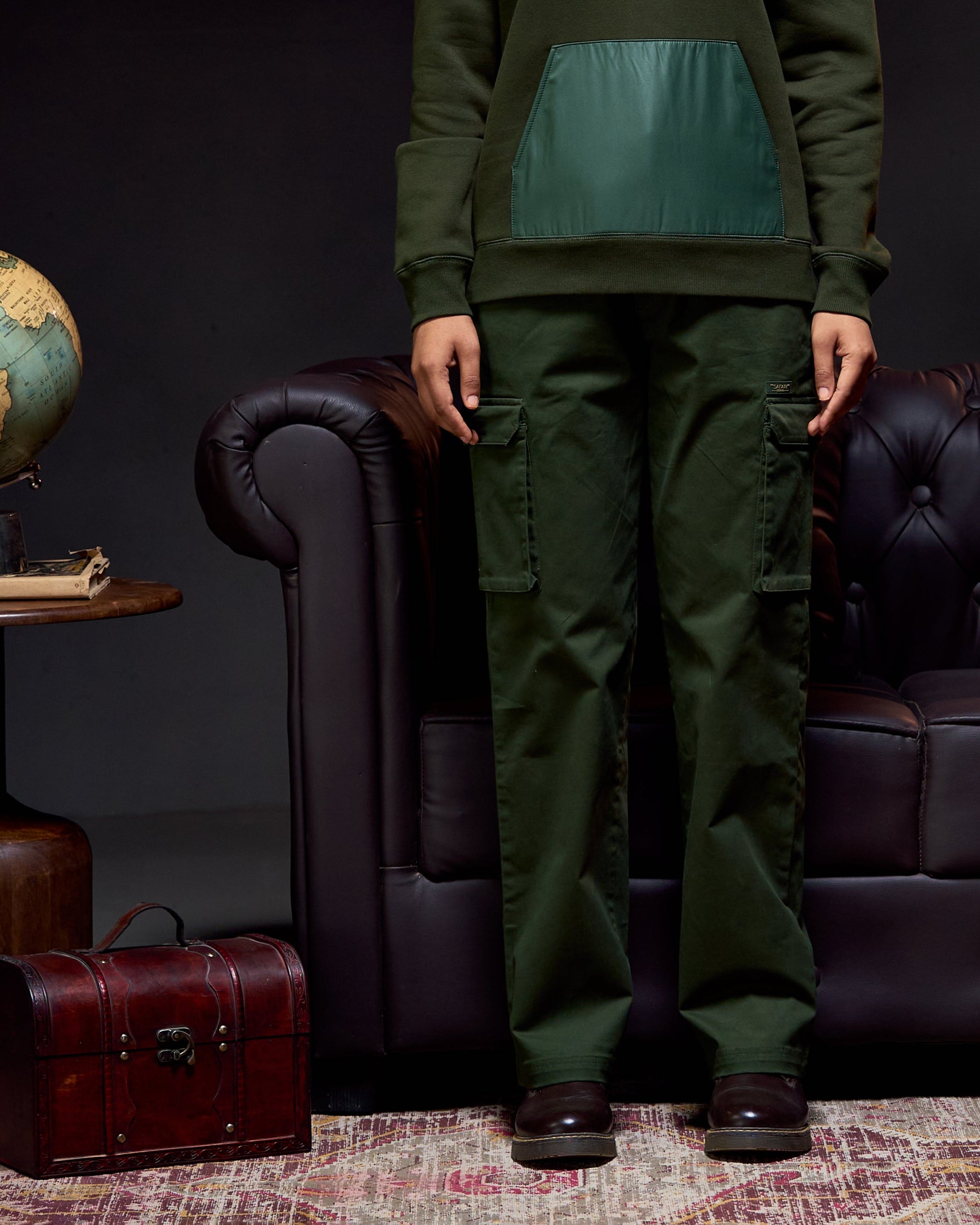 The Explorer Utility - Women's Cargo Pants in Kombu Green