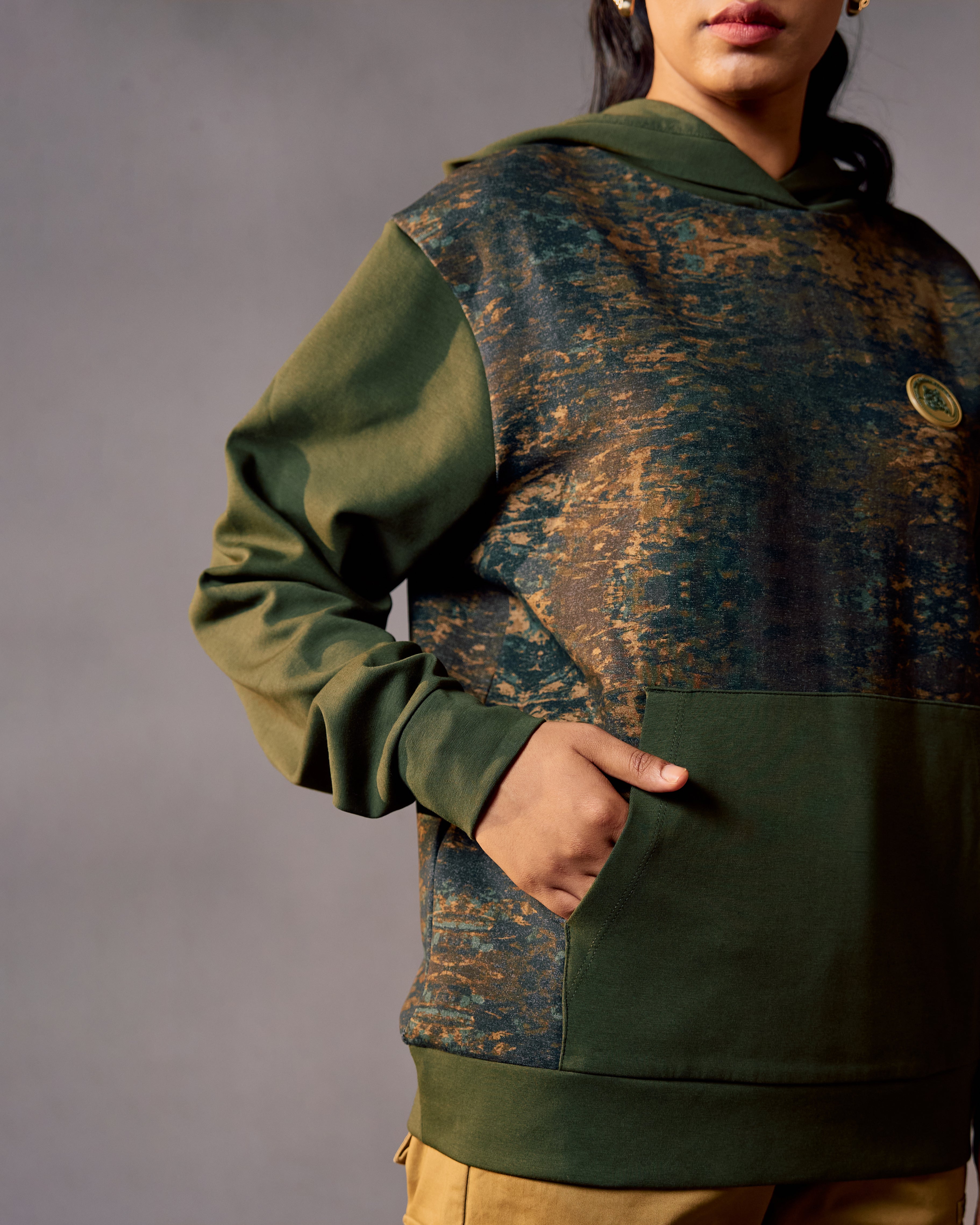 Canopy - Unisex hoodie in Camo