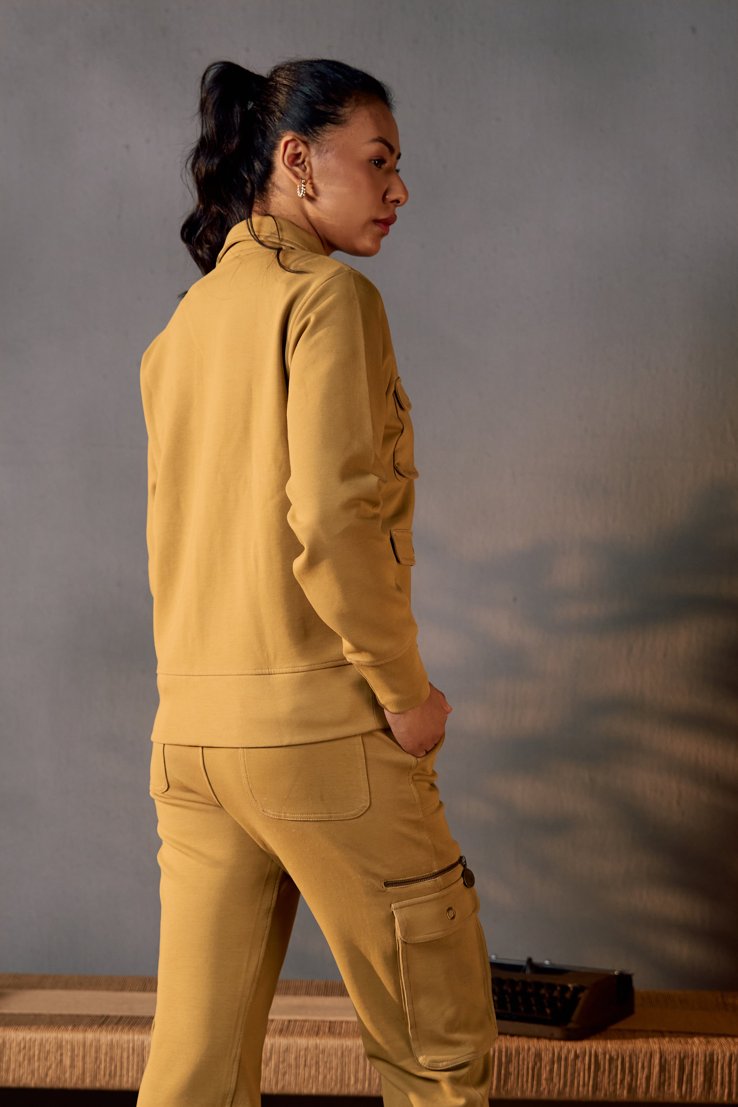 Nature Trail Utility - Women's Zipper in Jungle Khaki
