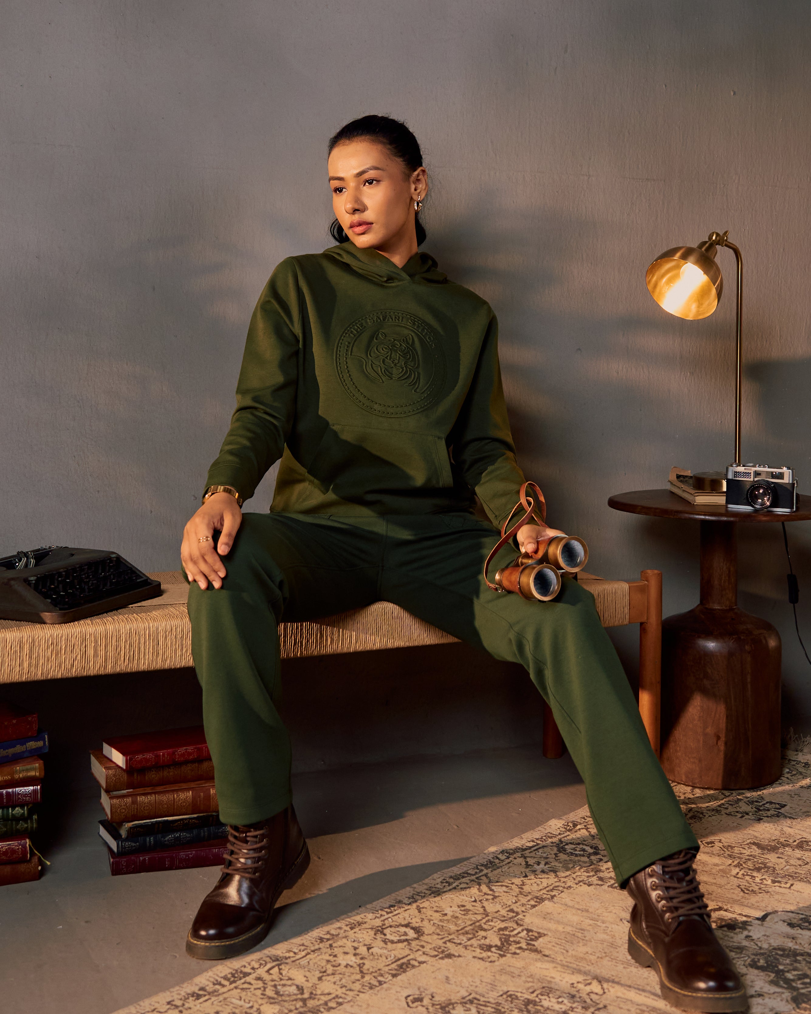 Canopy Embossed - Women's Hoodie in Kombu Green