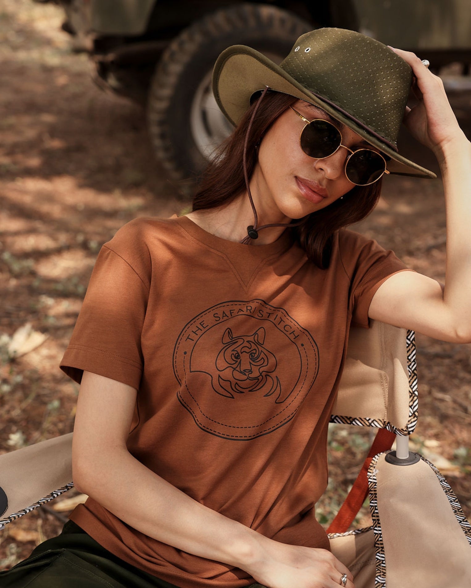 Gazing Tiger - Ribbed Neck Women's Tee in Bark Brown