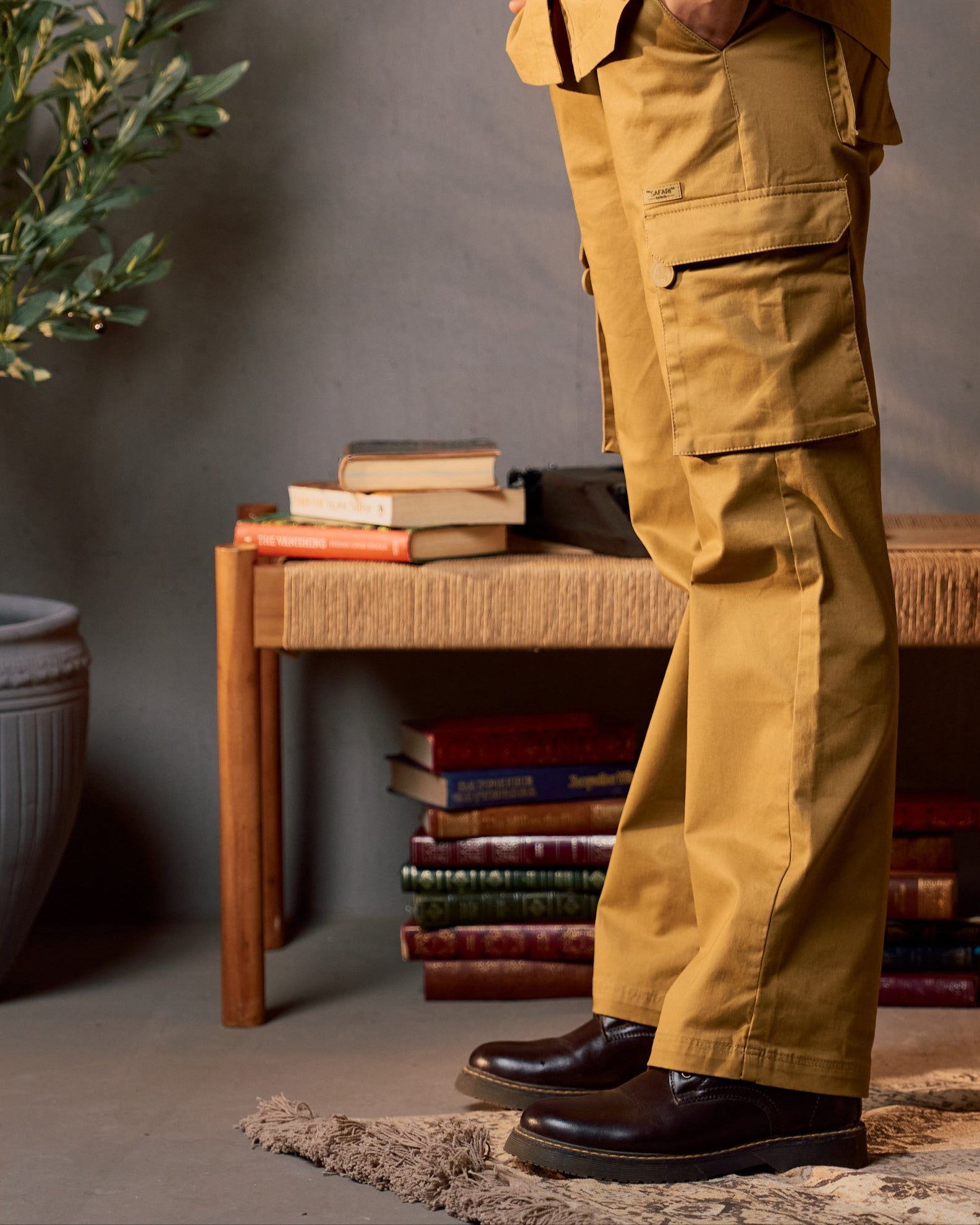 The Explorer Utility - Women's Cargo Pants in Jungle Khaki